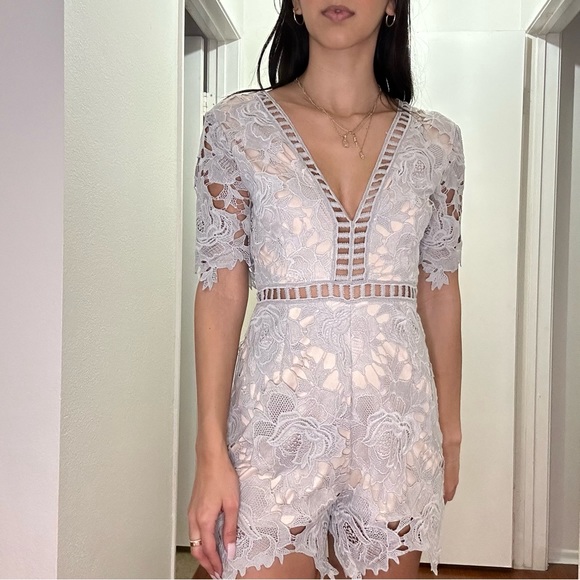 ASTR the label blue/gray lace romper XS - Picture 1 of 3